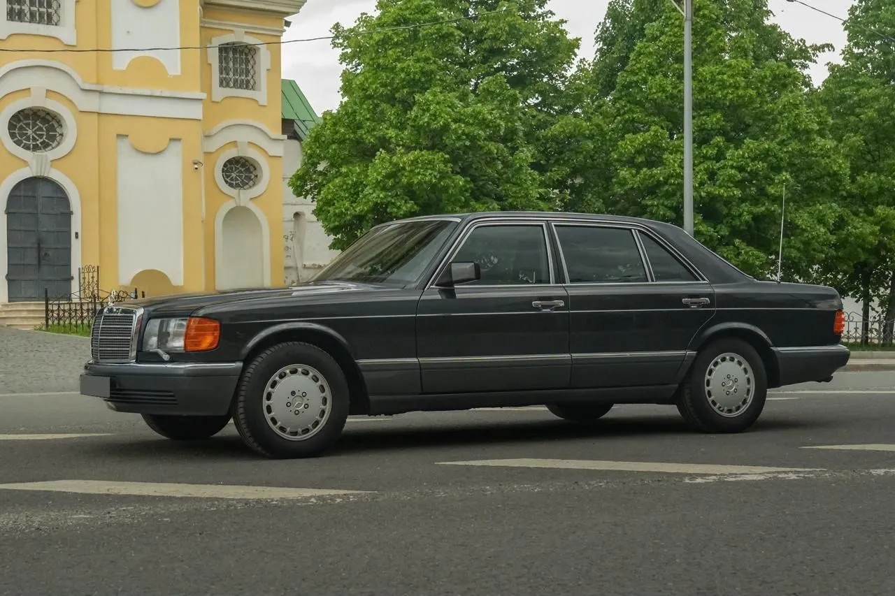Mercedes-Benz 560 SEL 5.5 AT, 1991, 49 000 км — фото 4